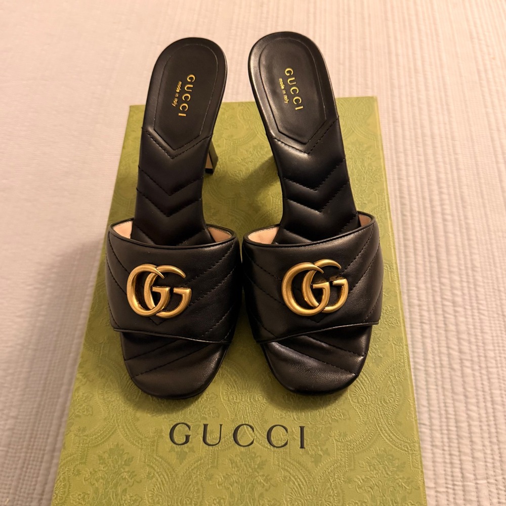 Gucci Womens Marmont Matelasse Leather Slide Sandals Black Gold Double G Mules